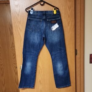 Wrangler Retro Dark Blue Jeans mens 30x32 number 4070